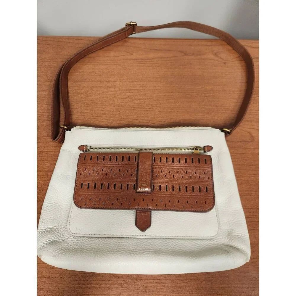 Fossil Large Kinley Leather Neutral Crossbody Bag Tan and White